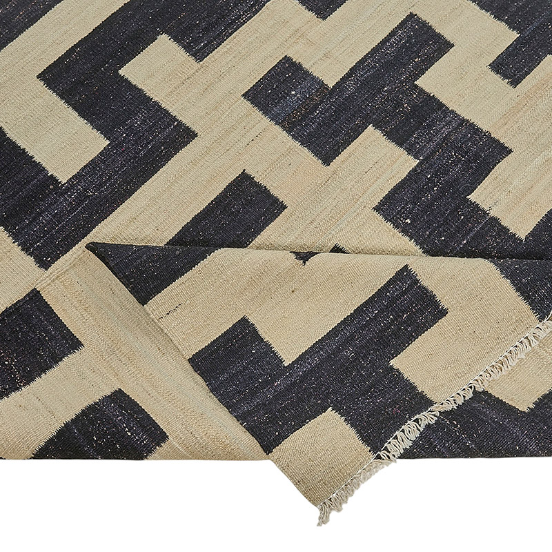 New Hand-Woven Kilim Rug - K0093757