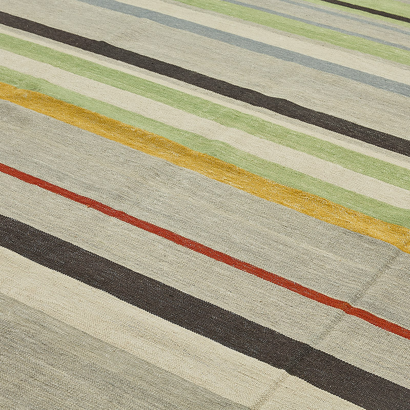 New Hand-Woven Kilim Rug - K0093765