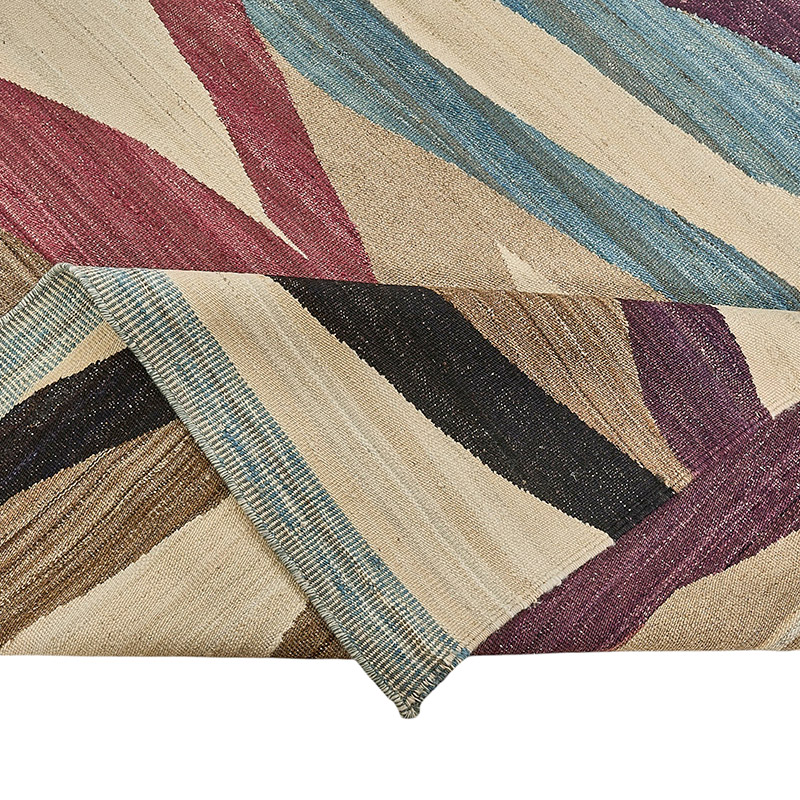 New Hand-Woven Kilim Rug - K0093767