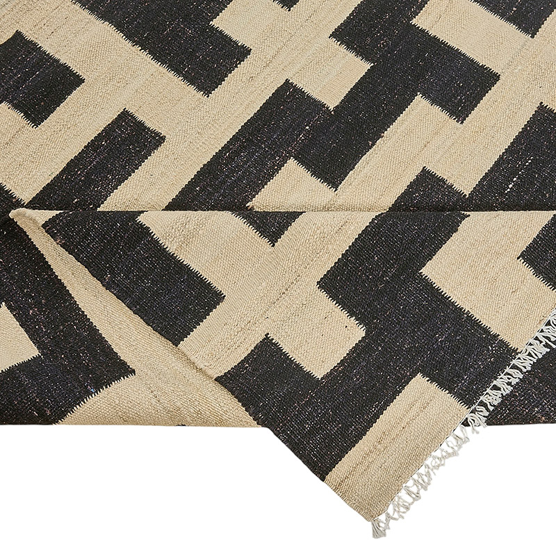 New Hand-Woven Kilim Rug - K0093769