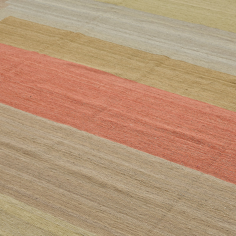 New Hand-Woven Kilim Rug - K0093777