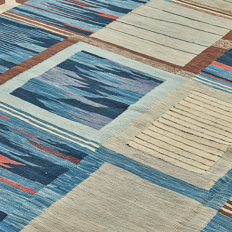 New Hand-Woven Kilim Rug - K0093778