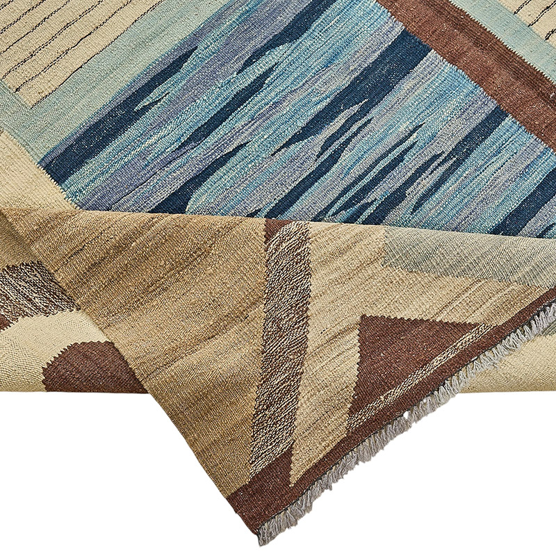 New Hand-Woven Kilim Rug - K0093778