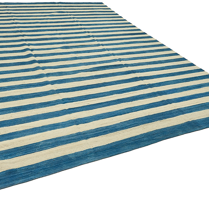 New Hand-Woven Kilim Rug - K0093779