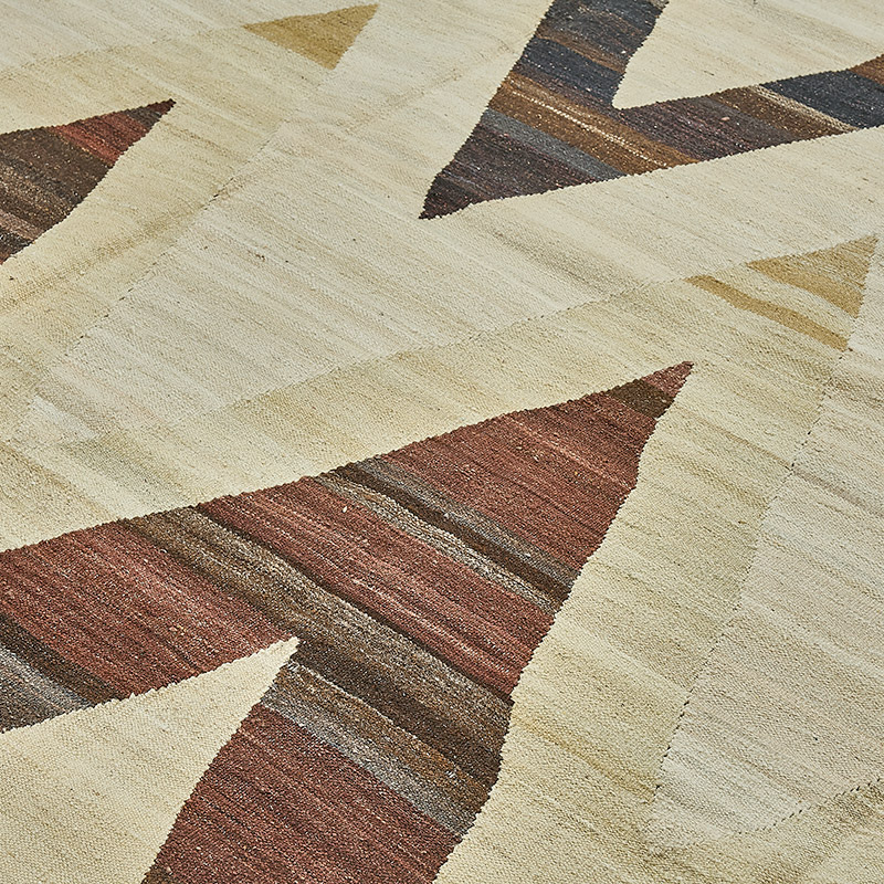 New Hand-Woven Kilim Rug - K0093781