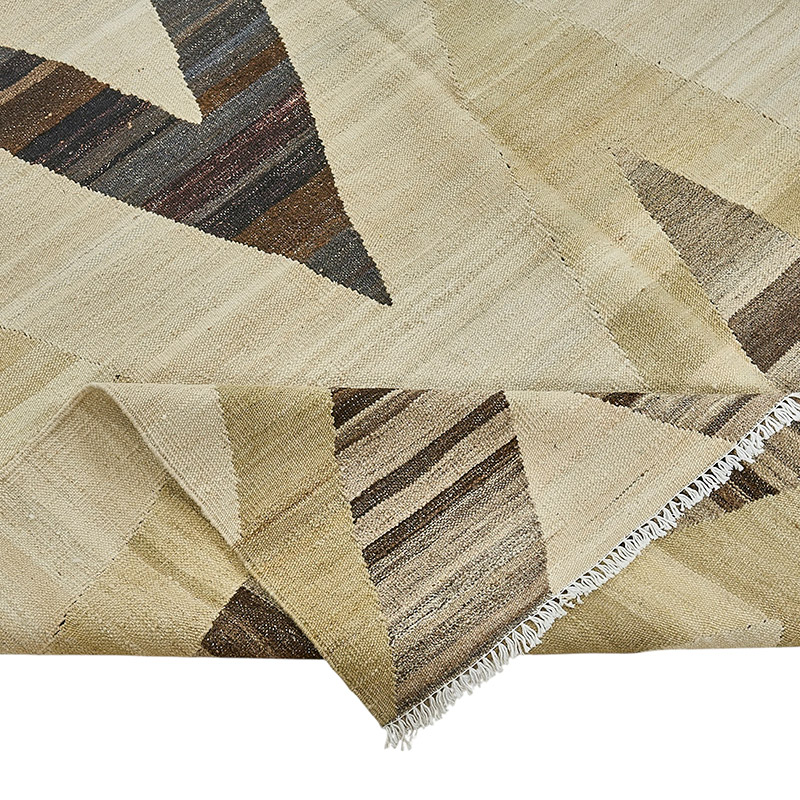 New Hand-Woven Kilim Rug - K0093781