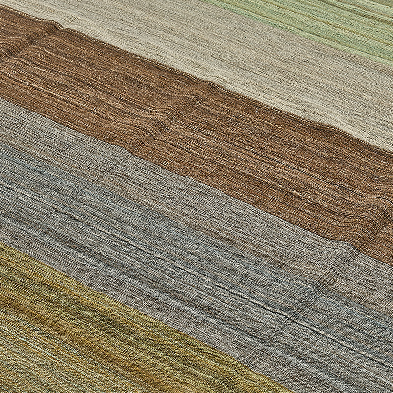 New Hand-Woven Kilim Rug - K0093785