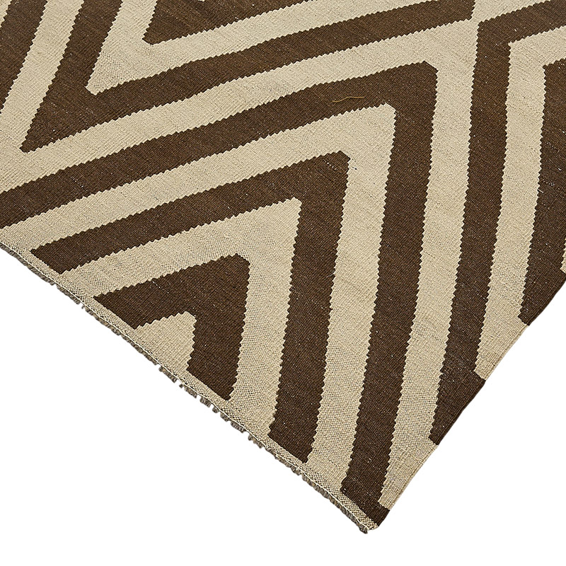 New Hand-Woven Kilim Rug - K0093787