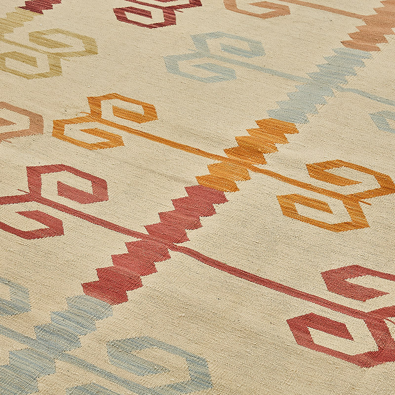 New Hand-Woven Kilim Rug - K0093802
