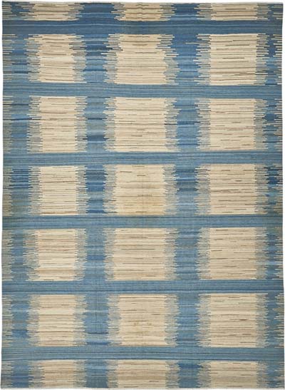 New Hand-Woven Kilim Rug