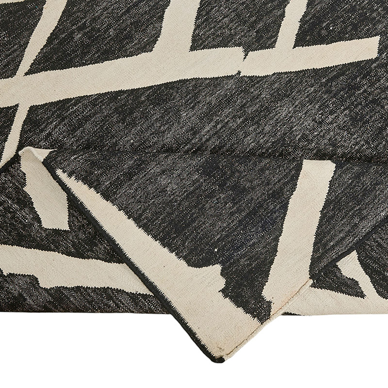 New Hand-Woven Kilim Rug - K0093807