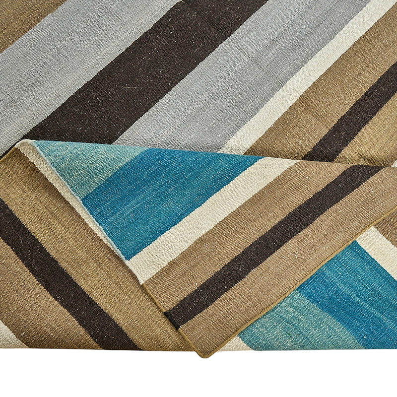 New Hand-Woven Kilim Rug - K0093808