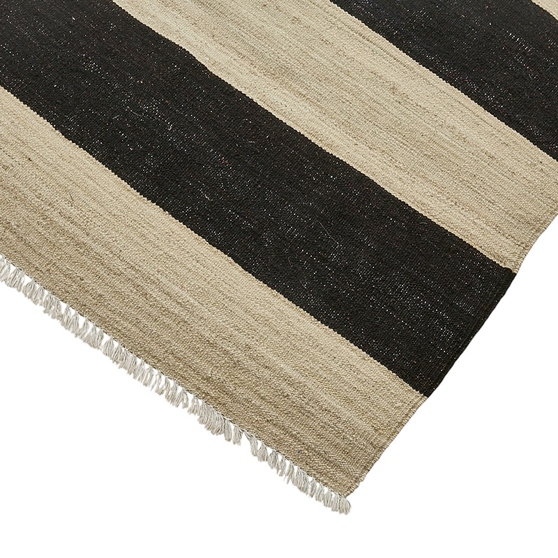 New Hand-Woven Kilim Rug - K0093809