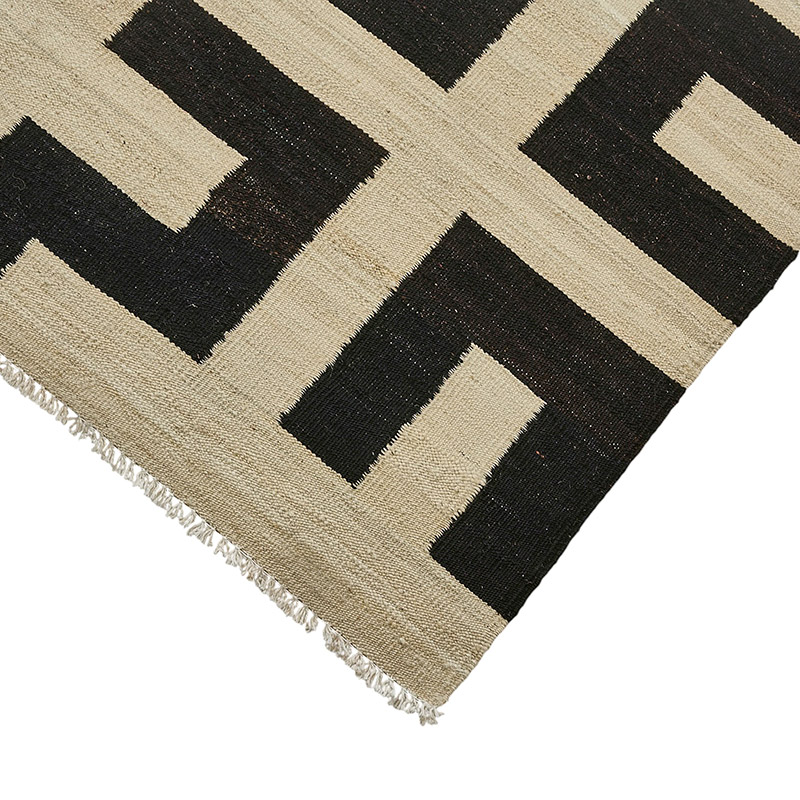New Hand-Woven Kilim Rug - K0093812