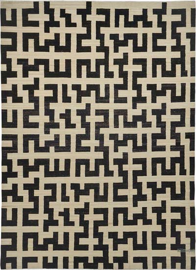 New Hand-Woven Kilim Rug