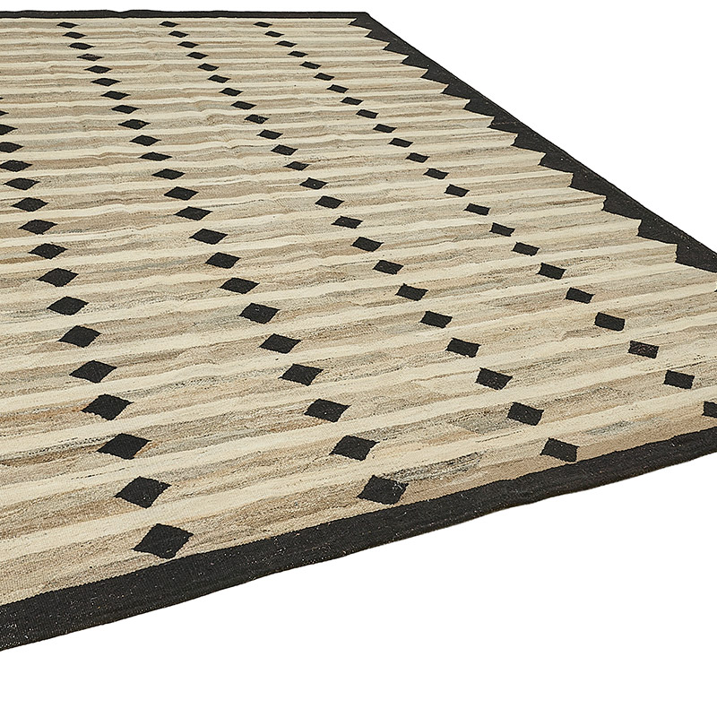 New Hand-Woven Kilim Rug - K0093817