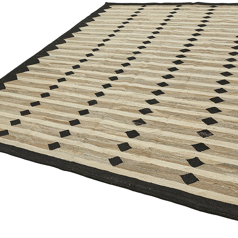 New Hand-Woven Kilim Rug - K0093817