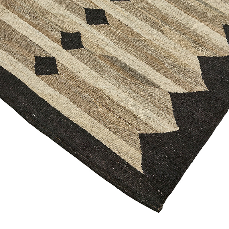 New Hand-Woven Kilim Rug - K0093817