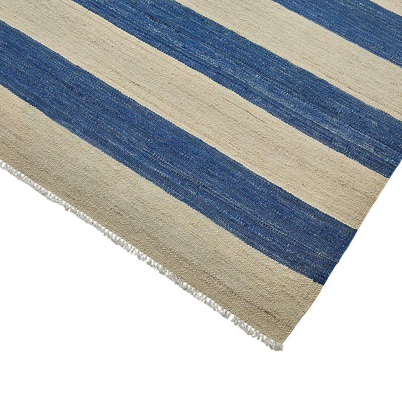 New Hand-Woven Kilim Rug - K0093820