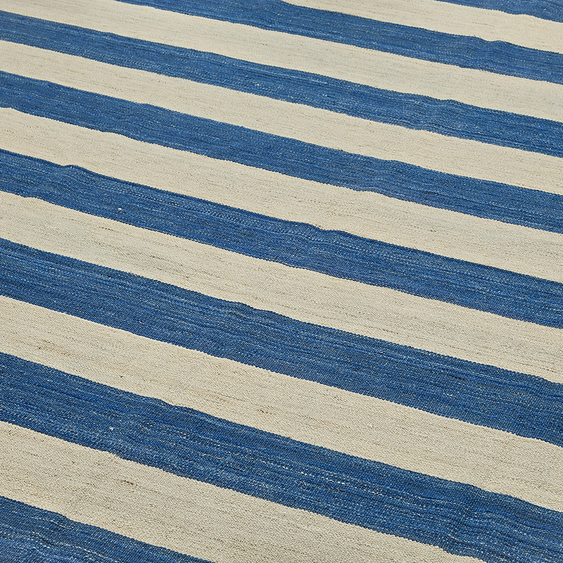 New Hand-Woven Kilim Rug - K0093820