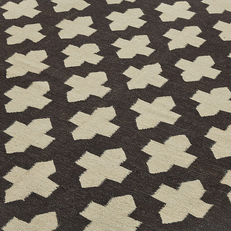 New Hand-Woven Kilim Rug - K0093823