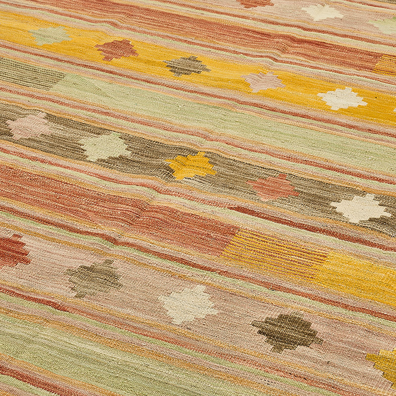 New Hand-Woven Kilim Rug - K0093826