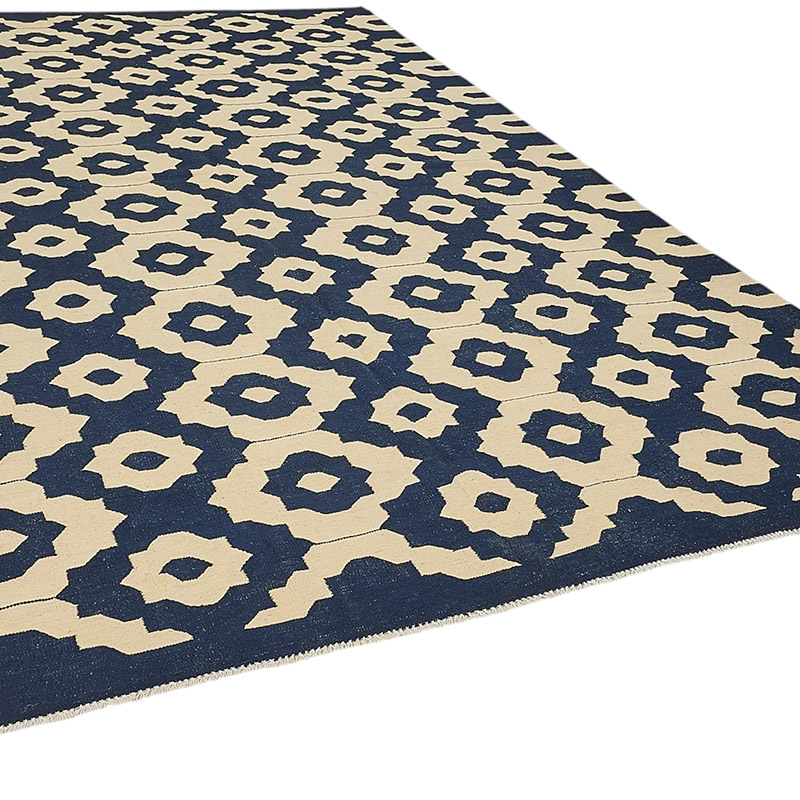 New Hand-Woven Kilim Rug - K0093830