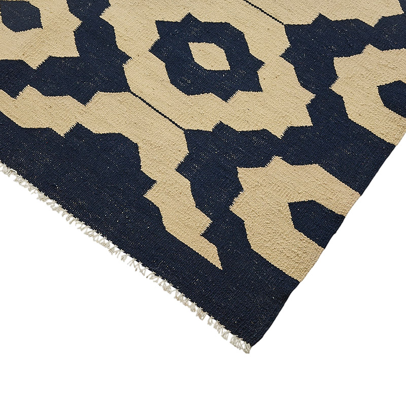 New Hand-Woven Kilim Rug - K0093830