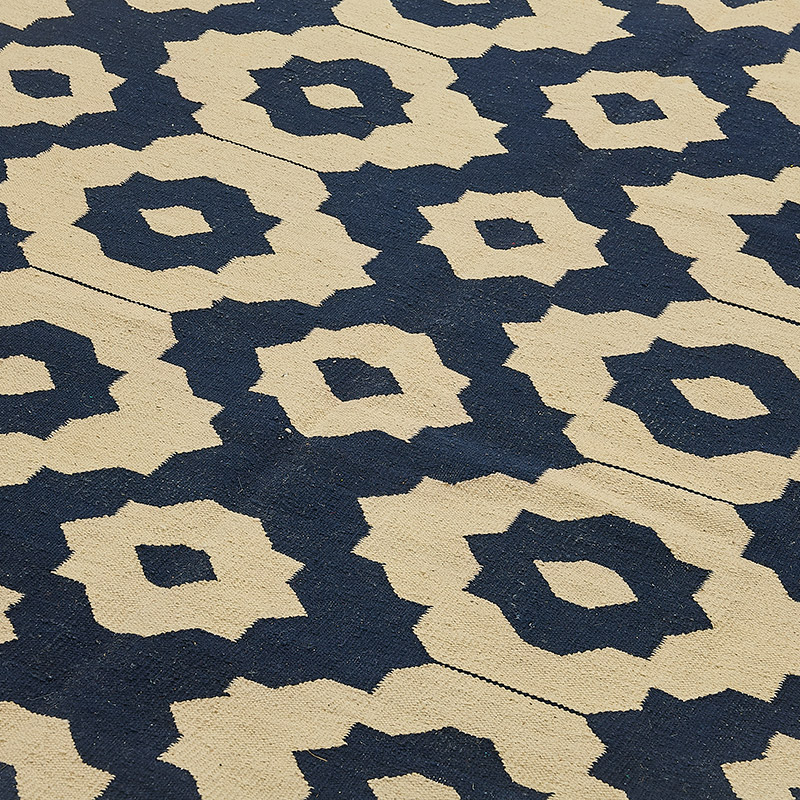 New Hand-Woven Kilim Rug - K0093830