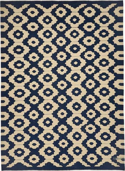 New Hand-Woven Kilim Rug