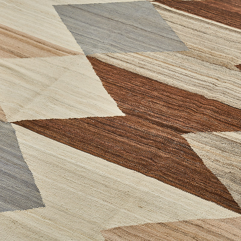 New Hand-Woven Kilim Rug - K0093833