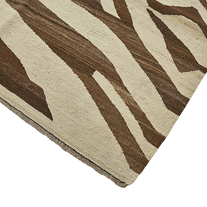 New Hand-Woven Kilim Rug - K0093834