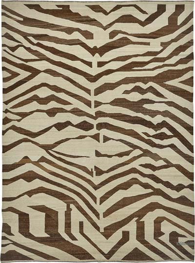 New Hand-Woven Kilim Rug