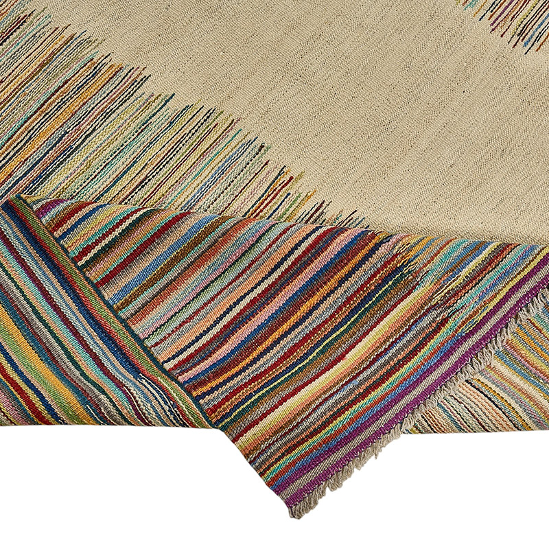 New Hand-Woven Kilim Rug - K0093841