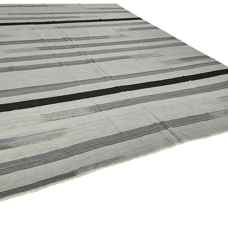 New Hand-Woven Kilim Rug - K0093843