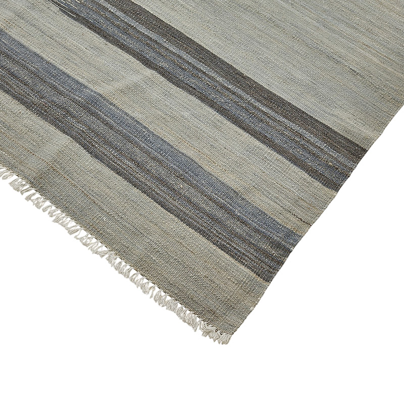 New Hand-Woven Kilim Rug - K0093843