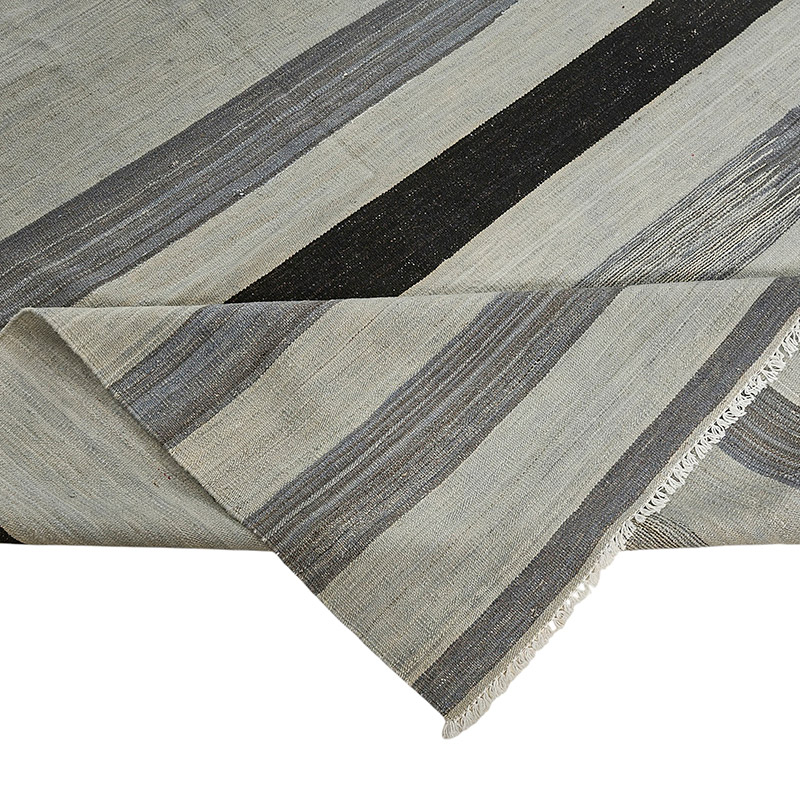 New Hand-Woven Kilim Rug - K0093843