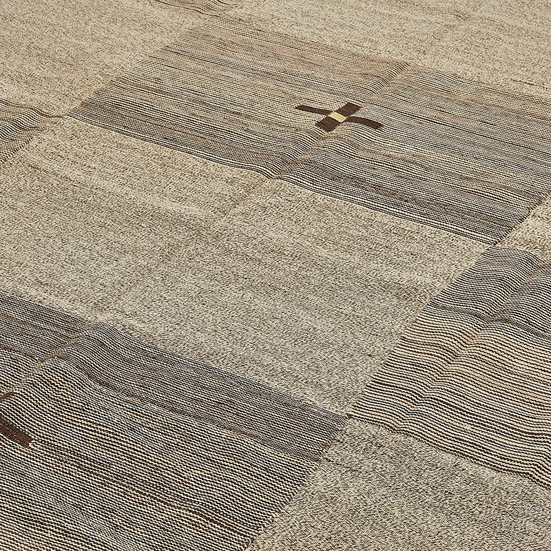 New Hand-Woven Kilim Rug - K0093844