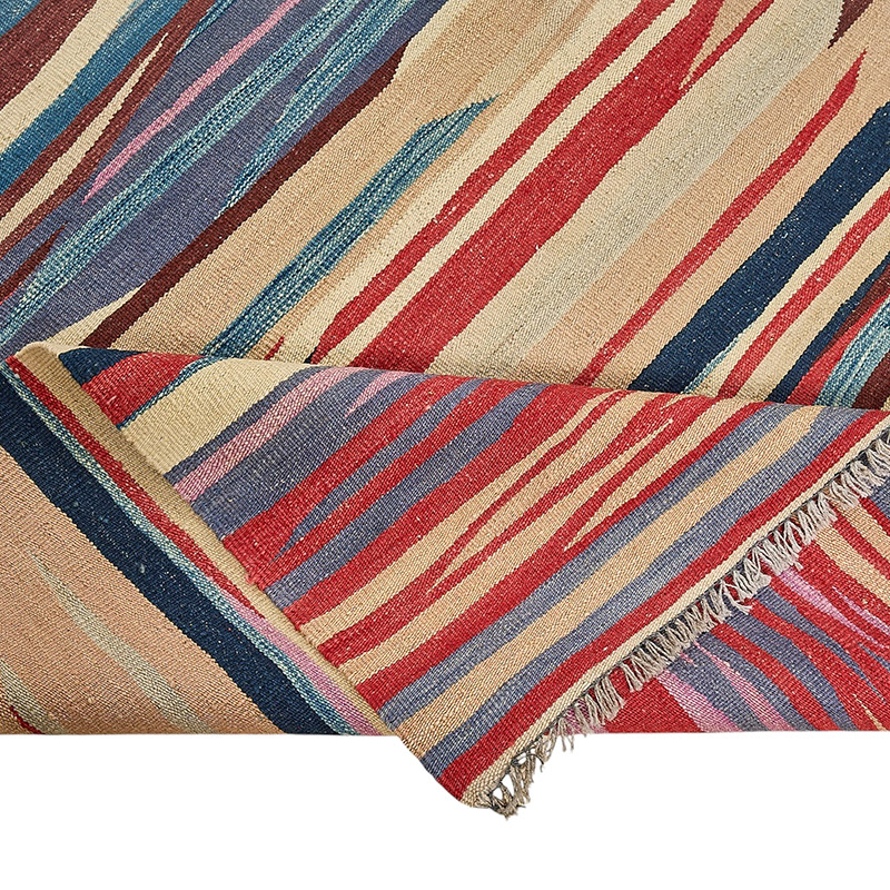 New Hand-Woven Kilim Rug - K0093845
