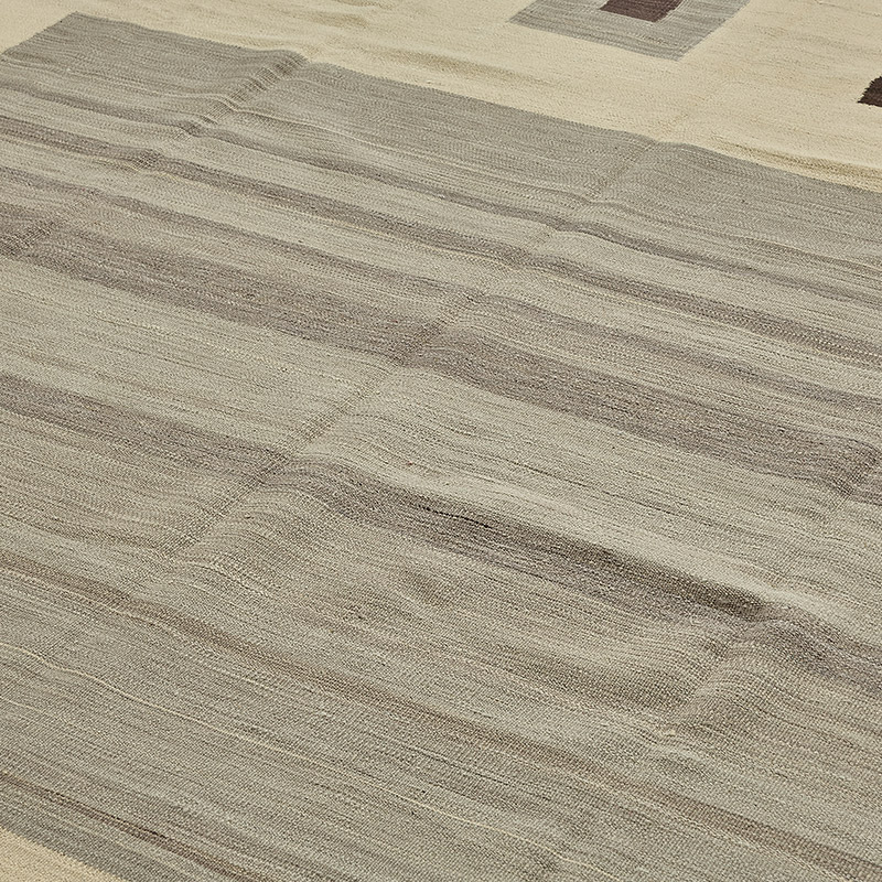 New Hand-Woven Kilim Rug - K0093847