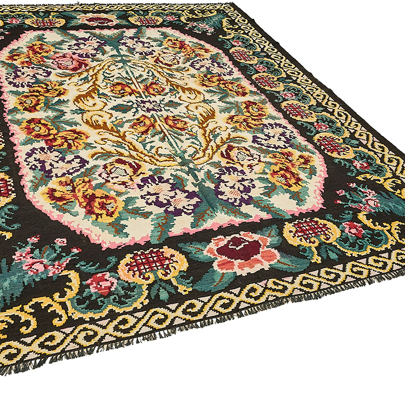 Vintage Handwoven Moldovan Kilim Rug - 7' 3" x 8' 10" (87" x 106") - K0093850