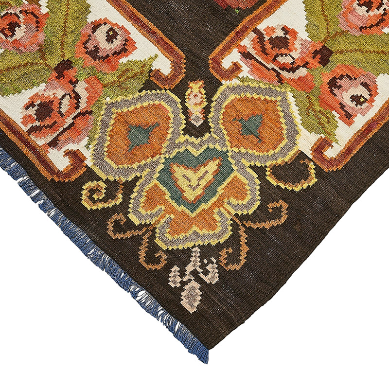Vintage Handwoven Moldovan Kilim Rug - 7'  x 9' 11" (84" x 119") - K0093851
