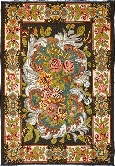 Vintage Handwoven Moldovan Kilim Rug - 7'  x 9' 11" (84" x 119")