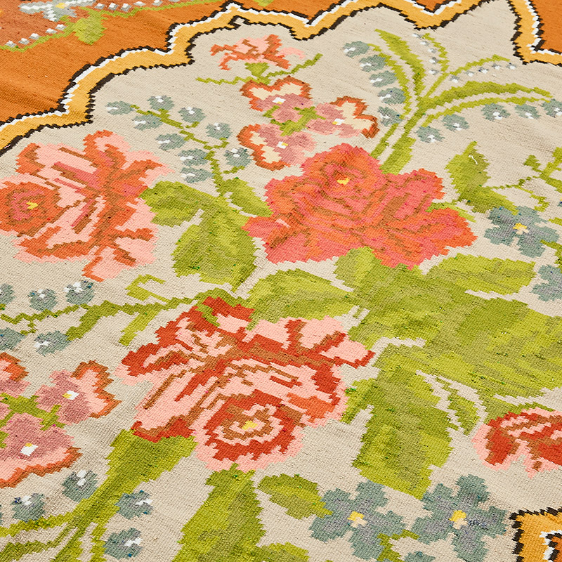 Vintage Handwoven Moldovan Kilim Rug - 6' 3" x 10' 4" (75" x 124") - K0093863