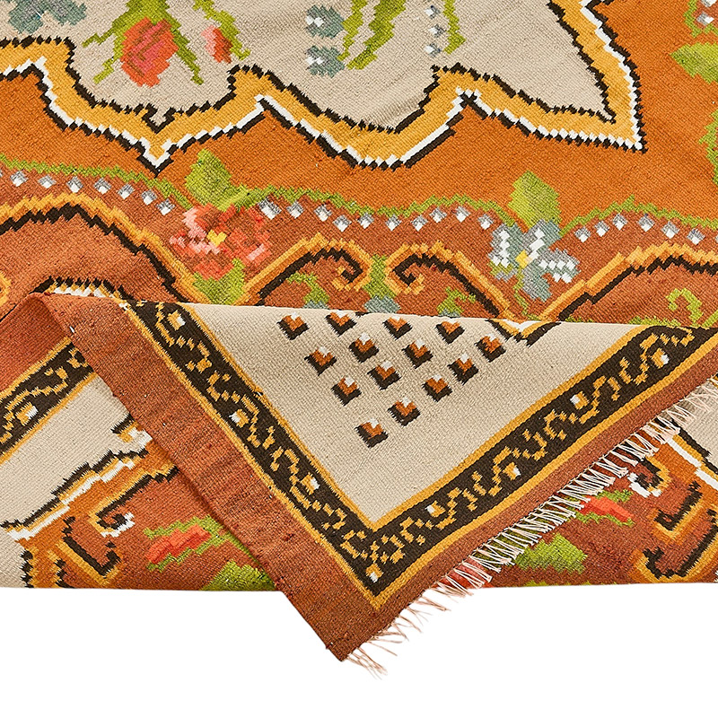 Vintage Handwoven Moldovan Kilim Rug - 6' 3" x 10' 4" (75" x 124") - K0093863