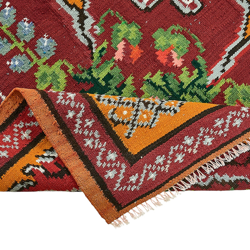 Vintage Handwoven Moldovan Kilim Rug - 6' 1" x 9'  (73" x 108") - K0093867