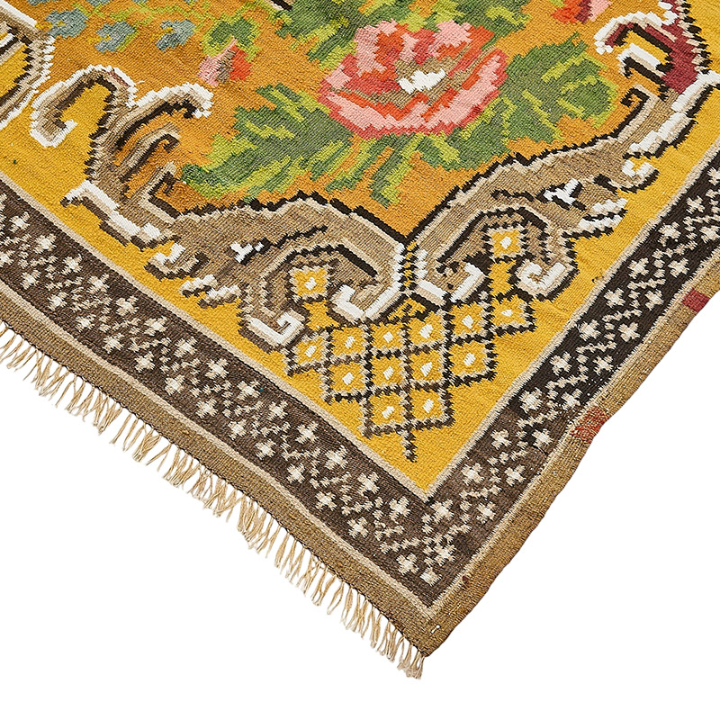 Vintage Handwoven Moldovan Kilim Rug - 5' 9" x 9' 1" (69" x 109") - K0093875