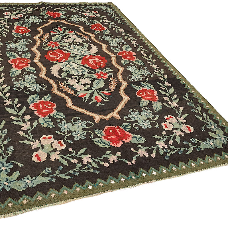 Vintage Handwoven Moldovan Kilim Rug - 5' 7" x 9'  (67" x 108") - K0093879