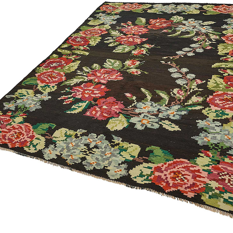 Vintage Handwoven Moldovan Kilim Rug - 6' 4" x 9' 1" (76" x 109") - K0093881