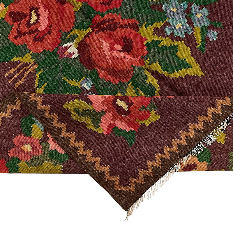 Vintage Handwoven Moldovan Kilim Rug - 5'  x 9' 2" (60" x 110") - K0093883